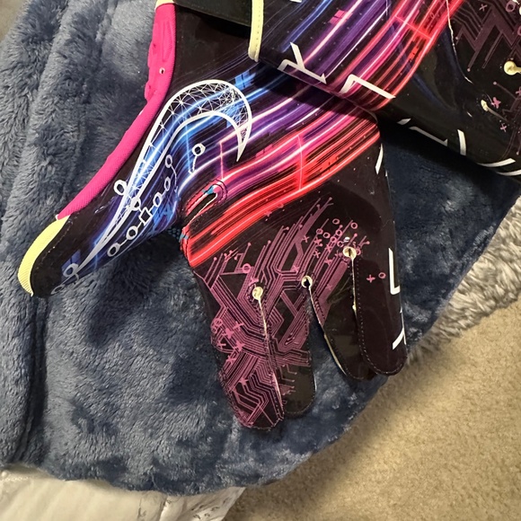 Nike Vapor Jet Gloves - Picture 6 of 7